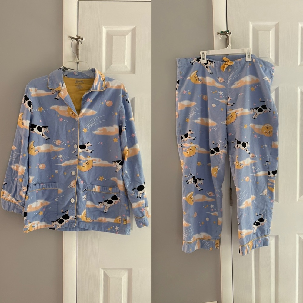 Nick & Nora Pajama Set 100% Cotton Cow Jumped Over The Moon Print